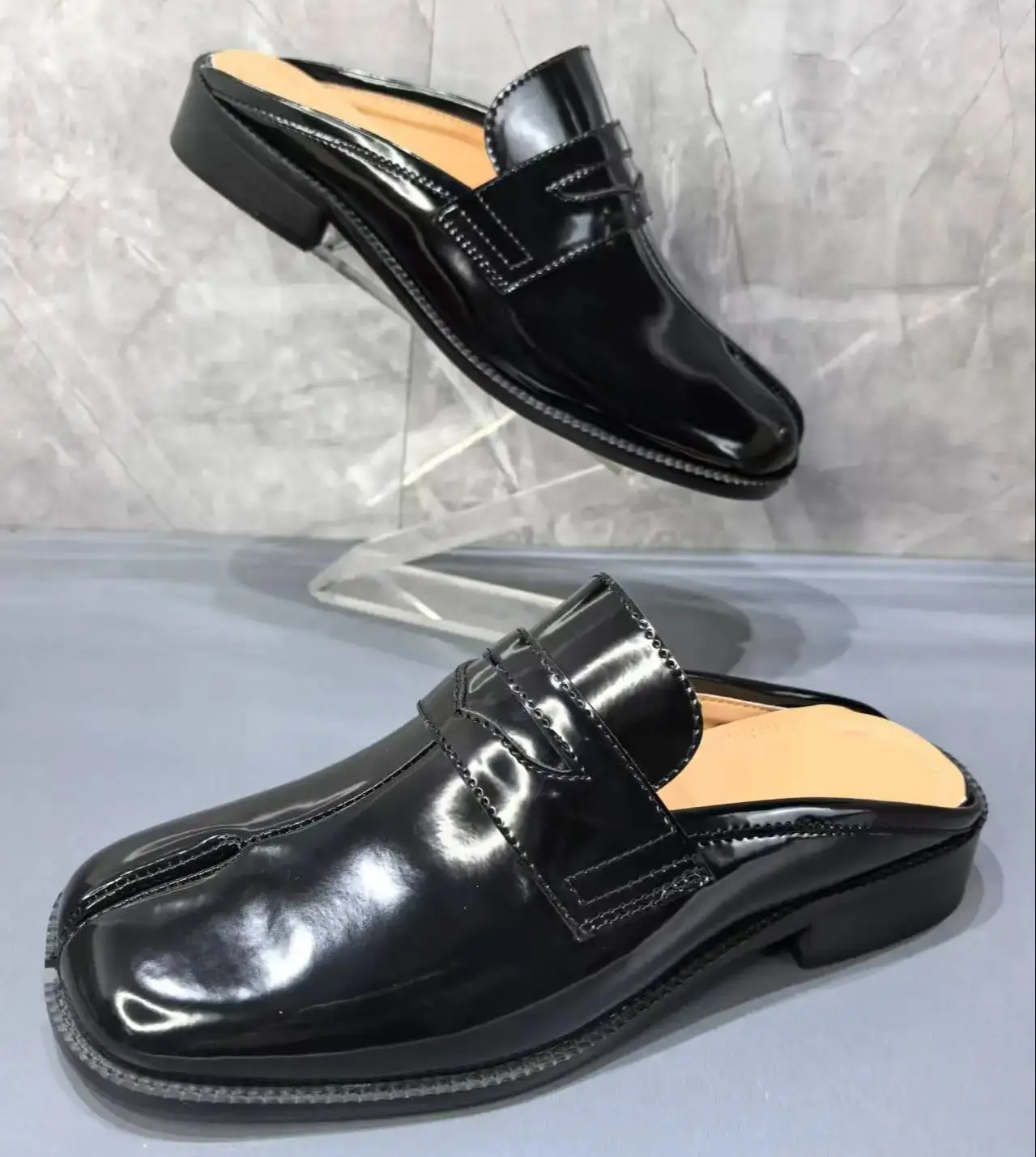 Split Toe Tabi Men's Slippers  - Men Shoes Brand ulasan dan harga